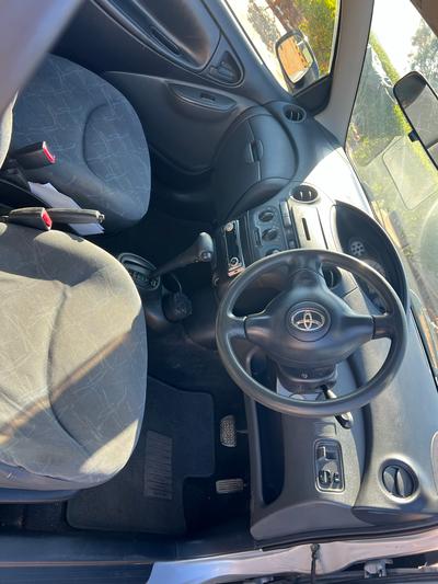 Toyota Vitz — 5