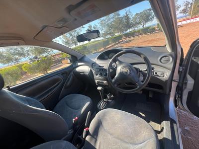 Toyota Vitz — 6