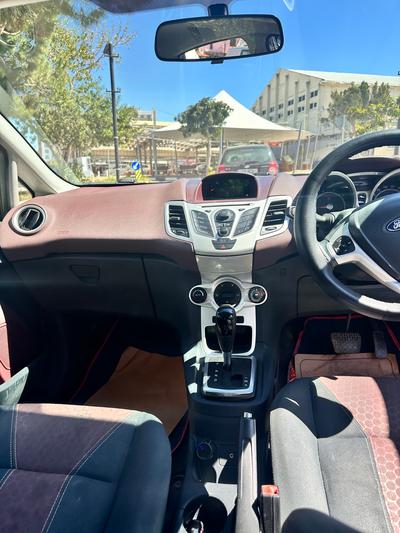 Ford Fiesta — 7