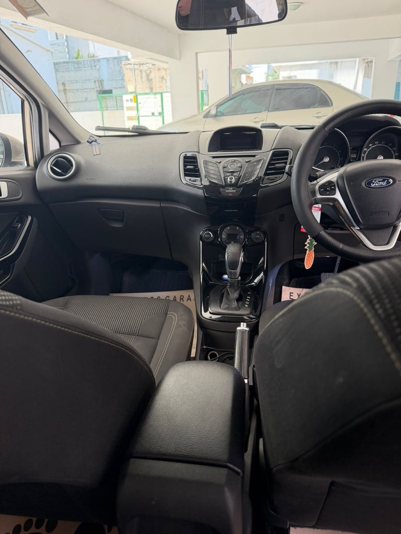 Ford Fiesta — 4