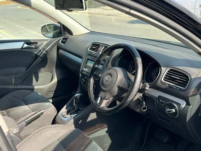 Volkswagen Golf — 5