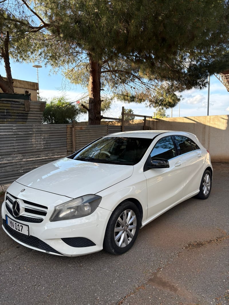 Mercedes-Benz A 200 — 1