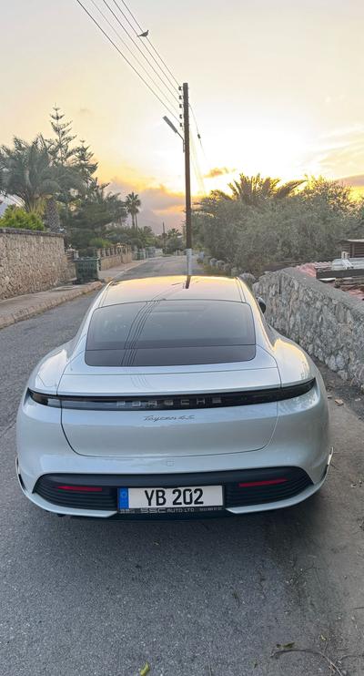 Porsche Taycan — 3