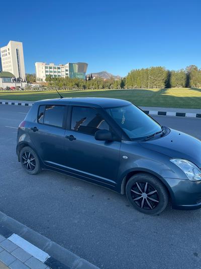 Suzuki Swift — 4