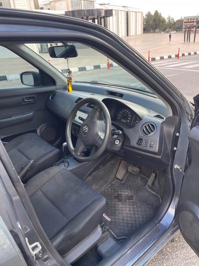 Suzuki Swift — 6