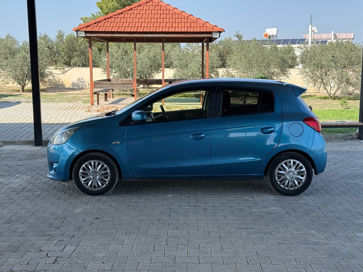 2013 Mitsubishi Mirage 3