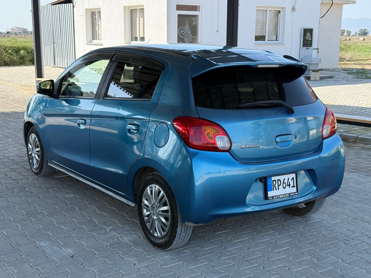2013 Mitsubishi Mirage 4