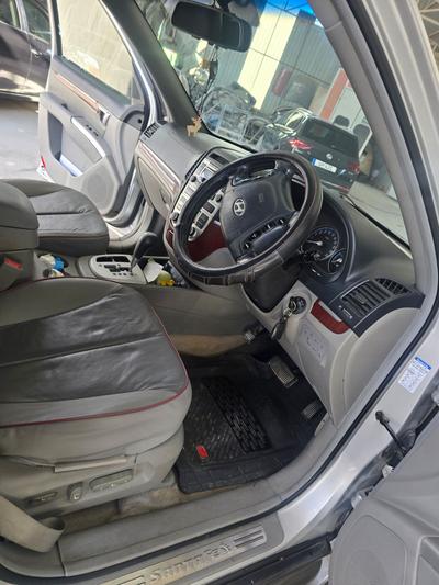 Hyundai Santa Fe — 4