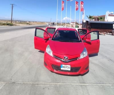 Toyota Vitz — 1
