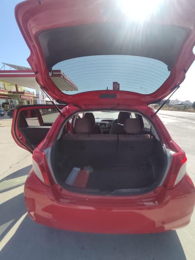 Toyota Vitz — 4