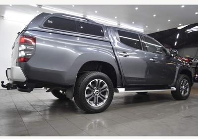 Mitsubishi L200 — 10