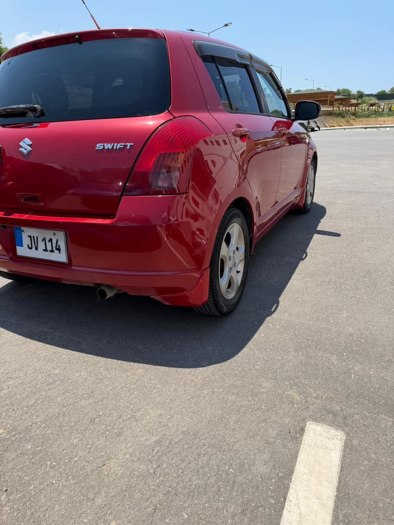 Suzuki Swift — 3