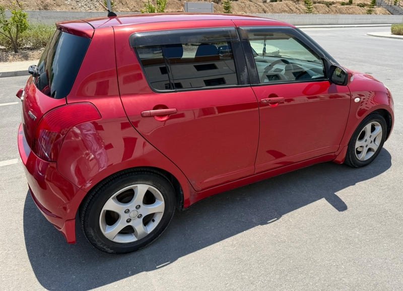 Suzuki Swift — 7