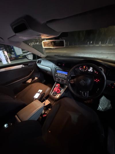 Volkswagen Jetta — 2