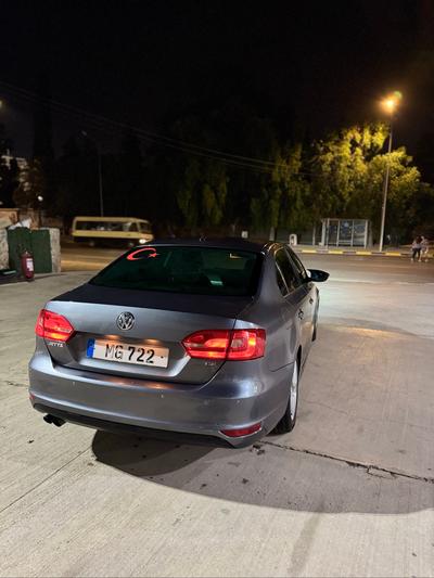 Volkswagen Jetta — 6