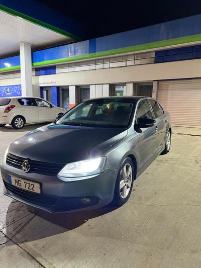 Volkswagen Jetta — 9