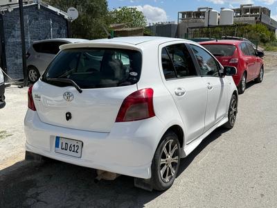 Toyota Vitz — 5