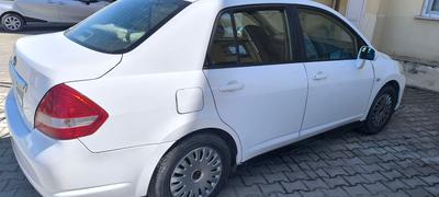 Nissan Tiida — 5