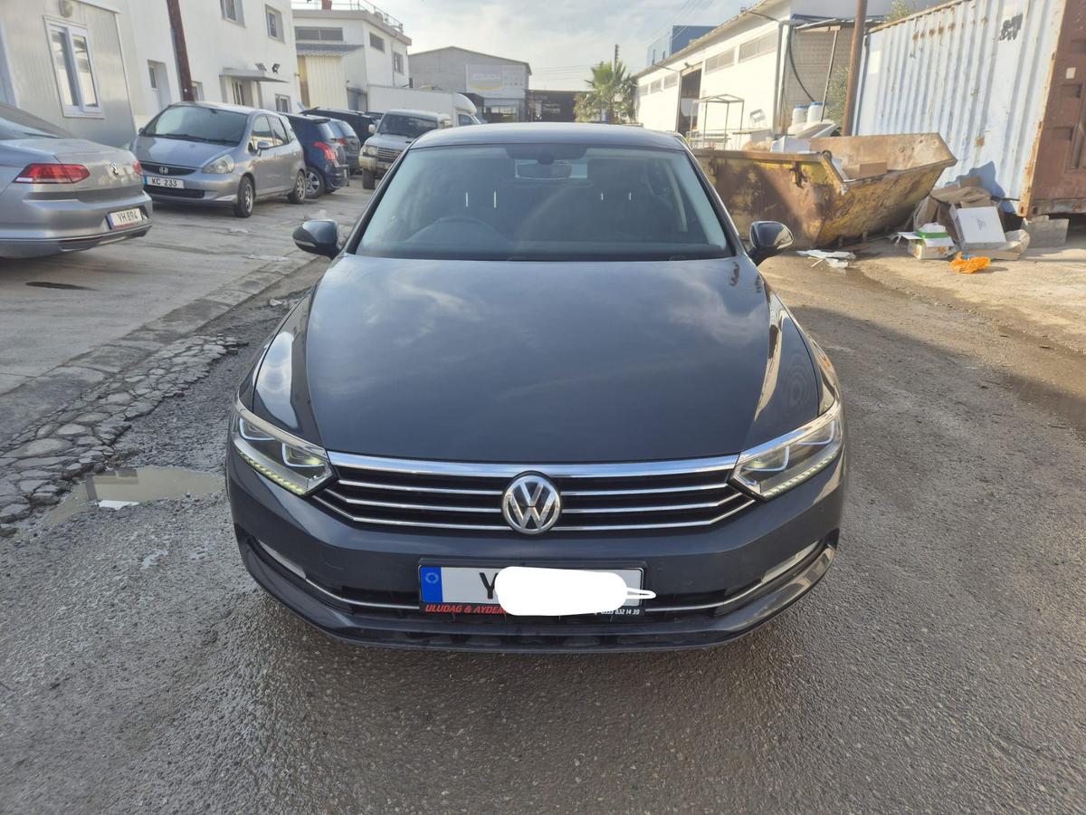 2019 Volkswagen Passat 2