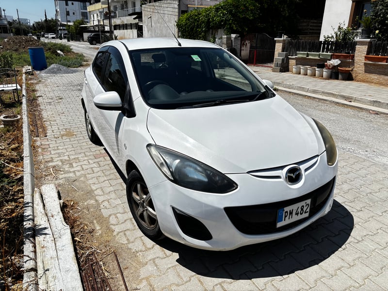 Mazda Demio — 2