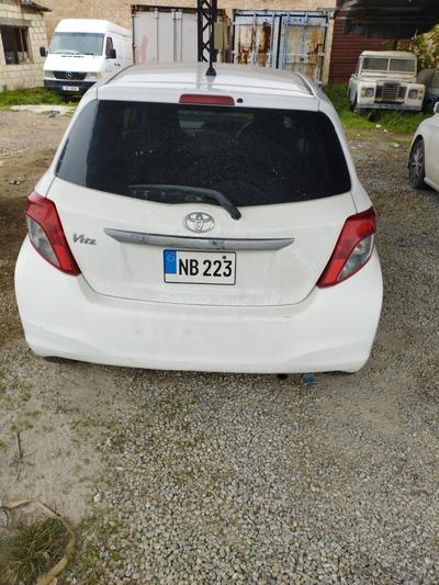 Toyota Vitz — 2