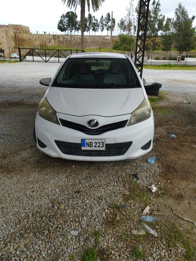 Toyota Vitz — 1