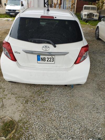 Toyota Vitz — 4