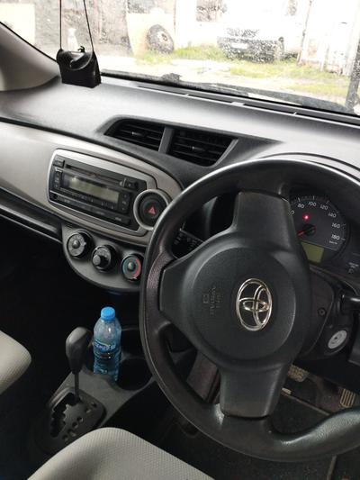 Toyota Vitz — 5