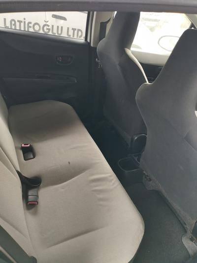 Toyota Vitz — 7