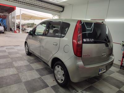 Mitsubishi Colt — 1