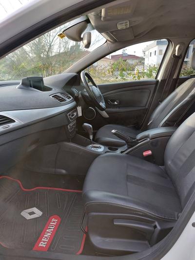 Renault Fluence — 6