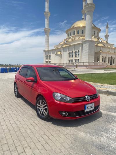 Volkswagen Golf — 1