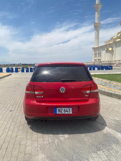 Volkswagen Golf — 5