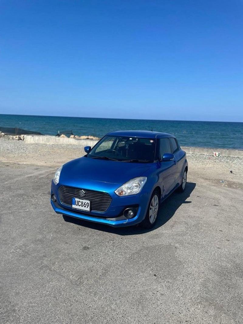 Suzuki Swift — 1/6