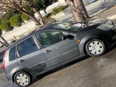 Ford Fiesta — 5