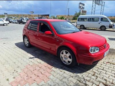 Volkswagen Golf — 4