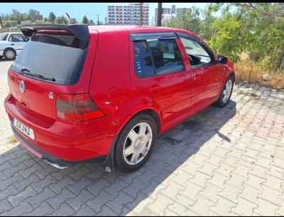 Volkswagen Golf — 6