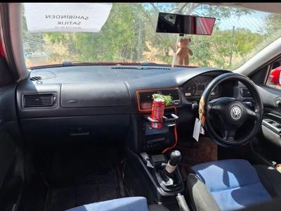 Volkswagen Golf — 8