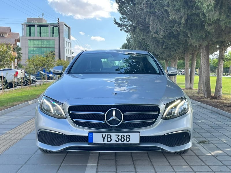 Mercedes-Benz E-Class — 8