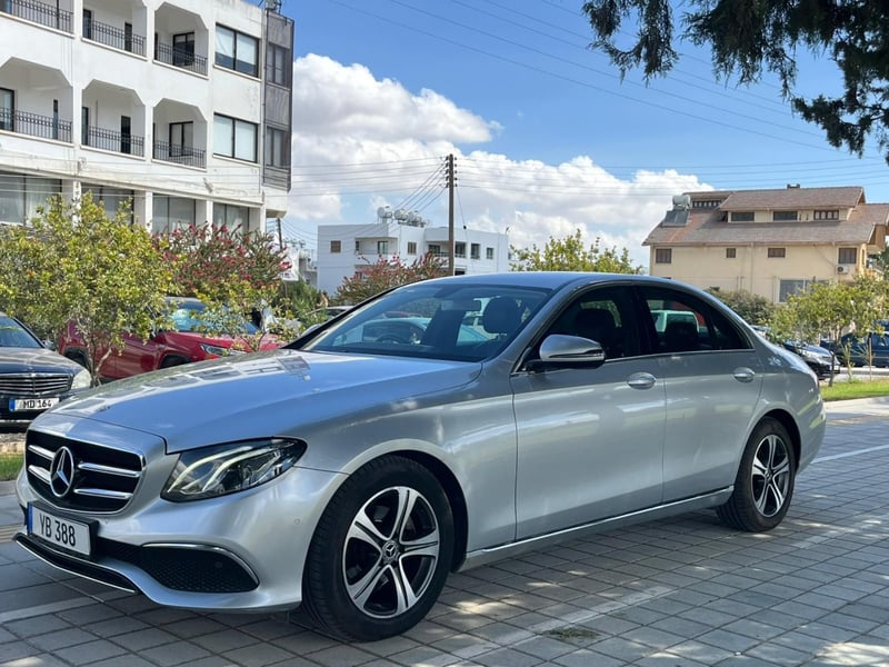 Mercedes-Benz E-Class — 10