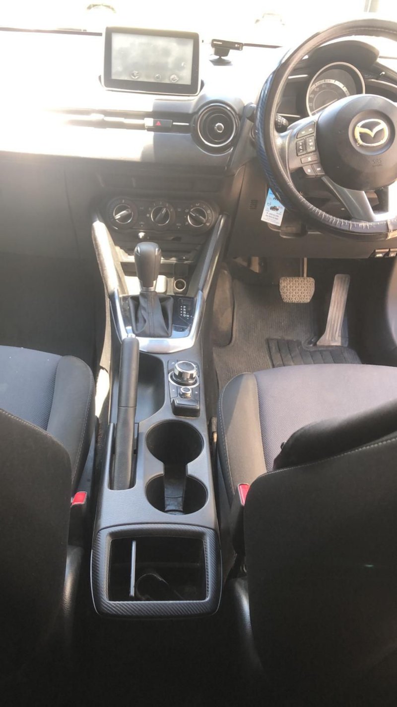Mazda Demio — 5