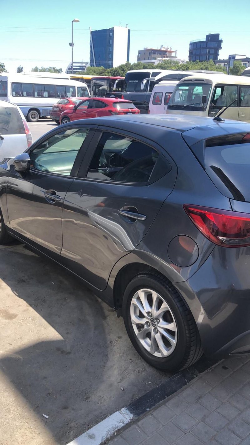 Mazda Demio — 10