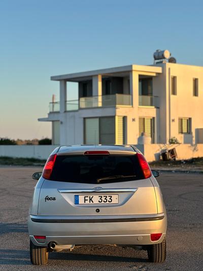 Ford Focus — 3