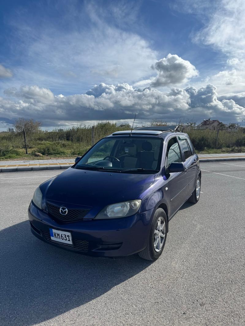 Mazda Demio — 1/9