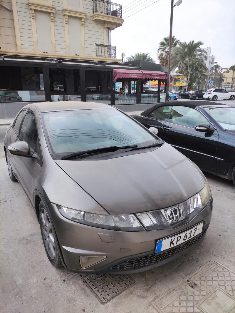 Honda Civic — 1/4