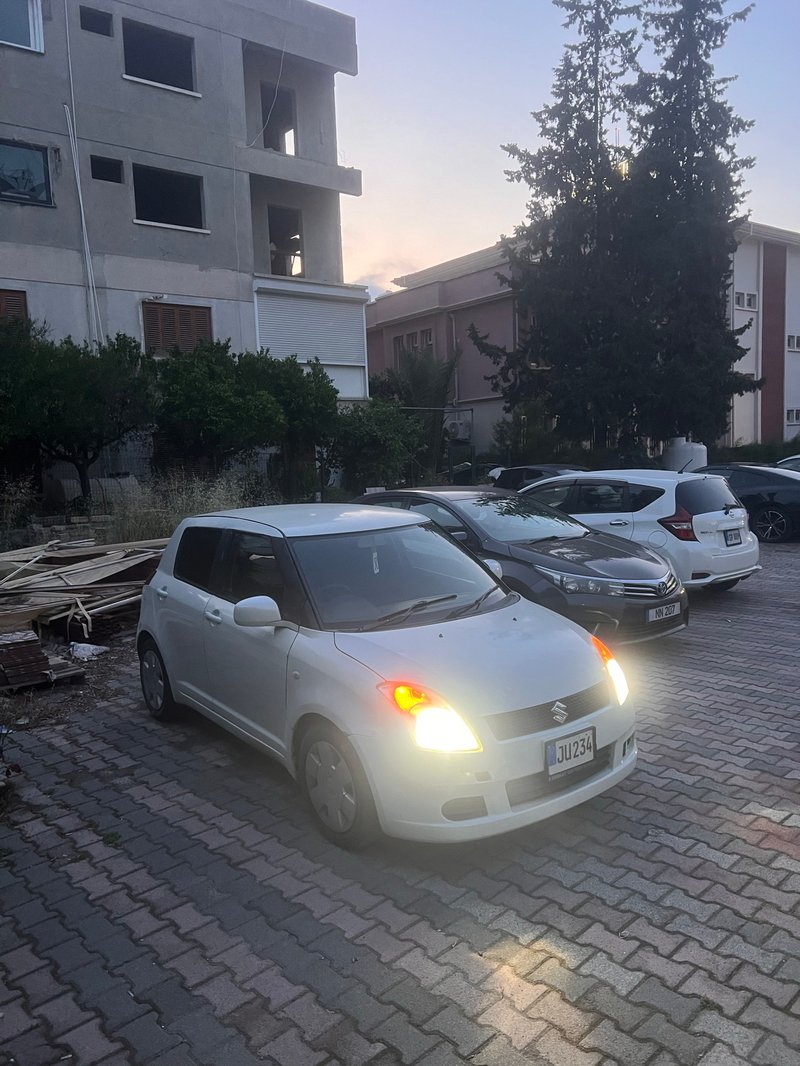 Suzuki Swift — 5