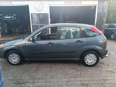 Ford Focus — 4