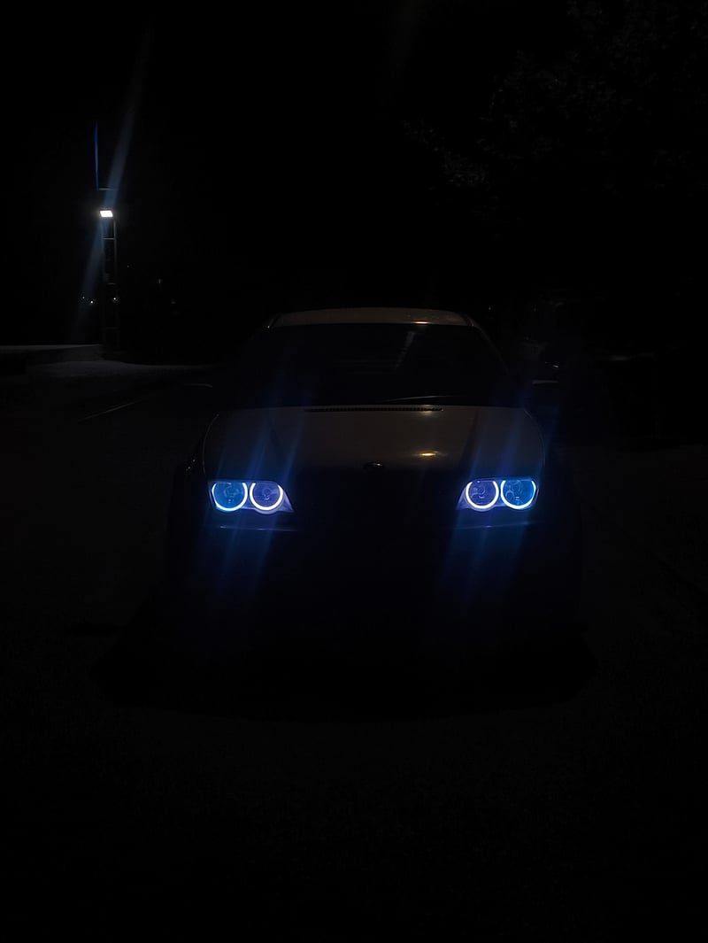 BMW 318i — 8