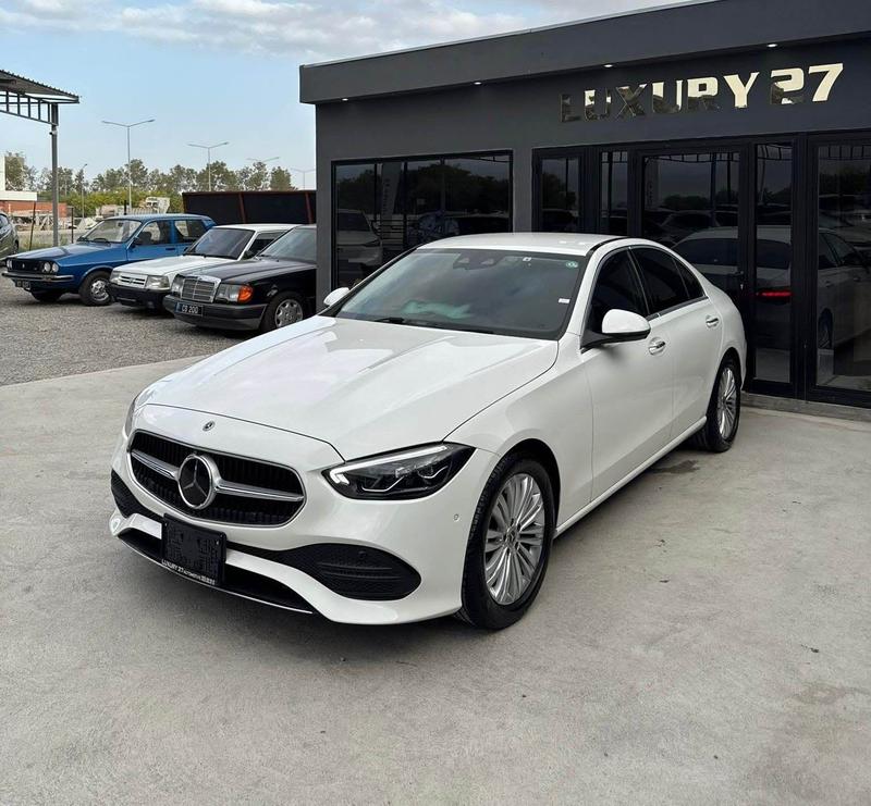 Mercedes-Benz C 180 — 1/9