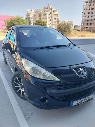 Peugeot 207 — 1